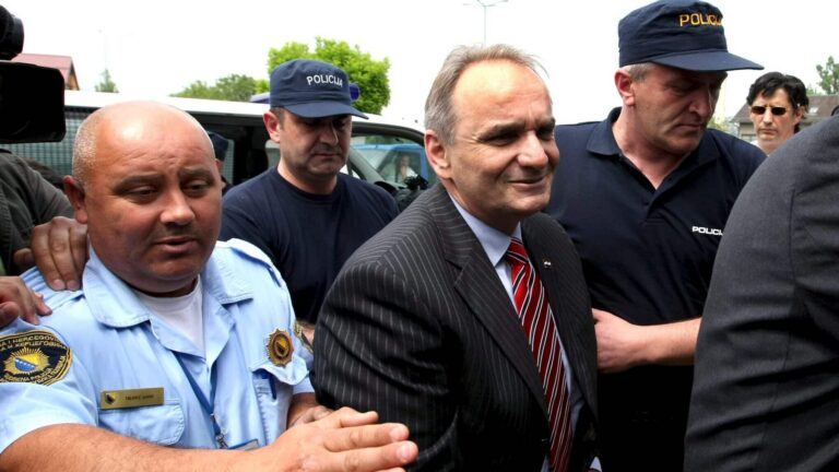Croatian President Urged to Strip Convicted War Criminal Glavas of Rank